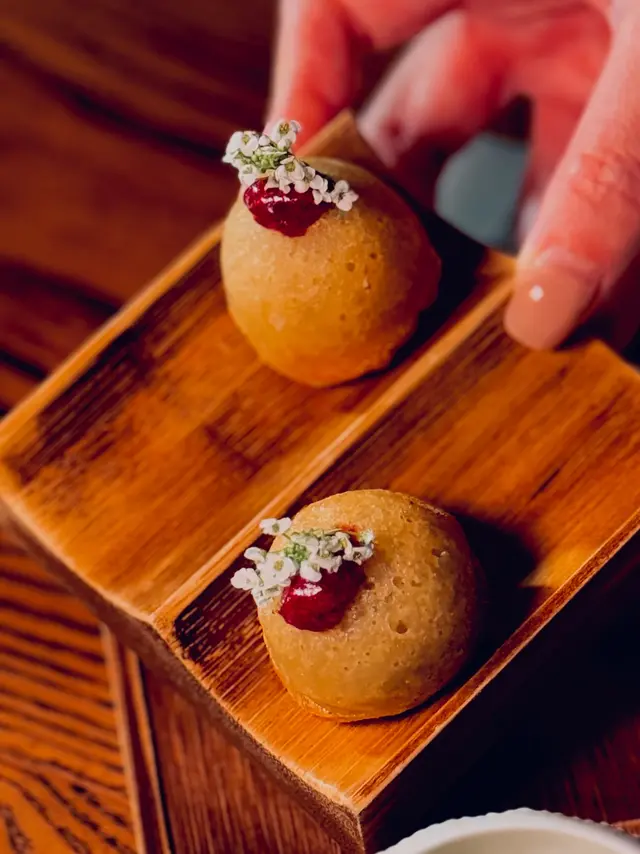 Rosti / Lardo / Lingonberry