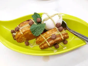 榴梿多士饼配雪糕