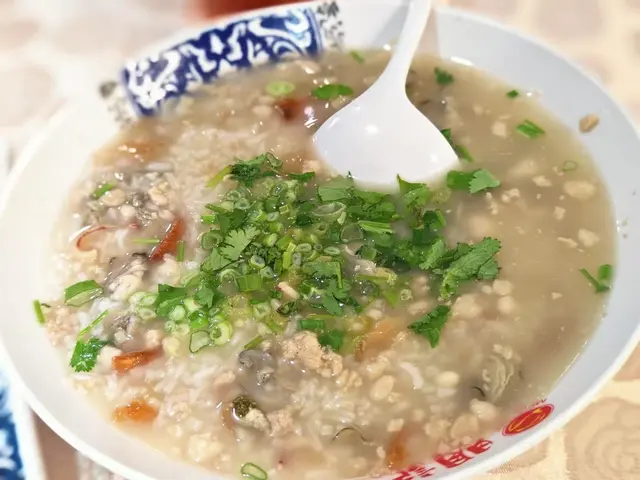 蠔仔肉碎粥