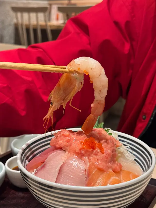 豪華海鮮丼