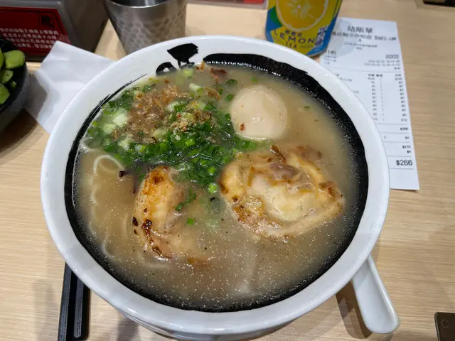 雞叉燒味玉雞白湯拉麵