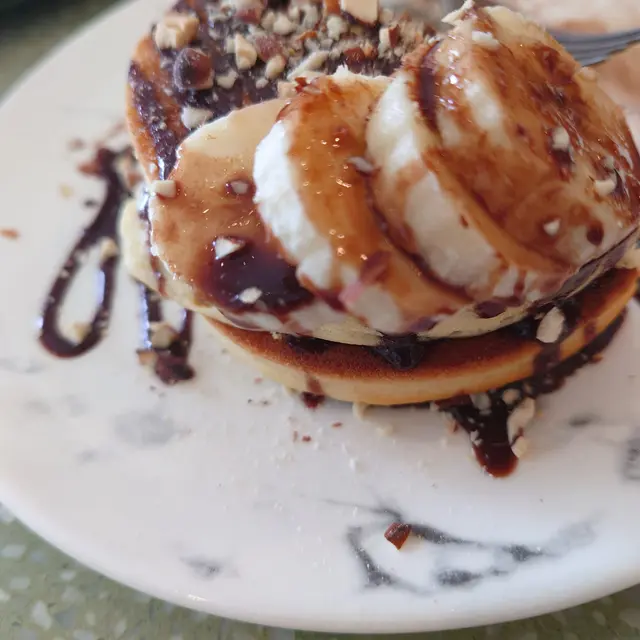 香蕉榛子可可醬班戟 Banana Hazelnut Cocoa Pancakes