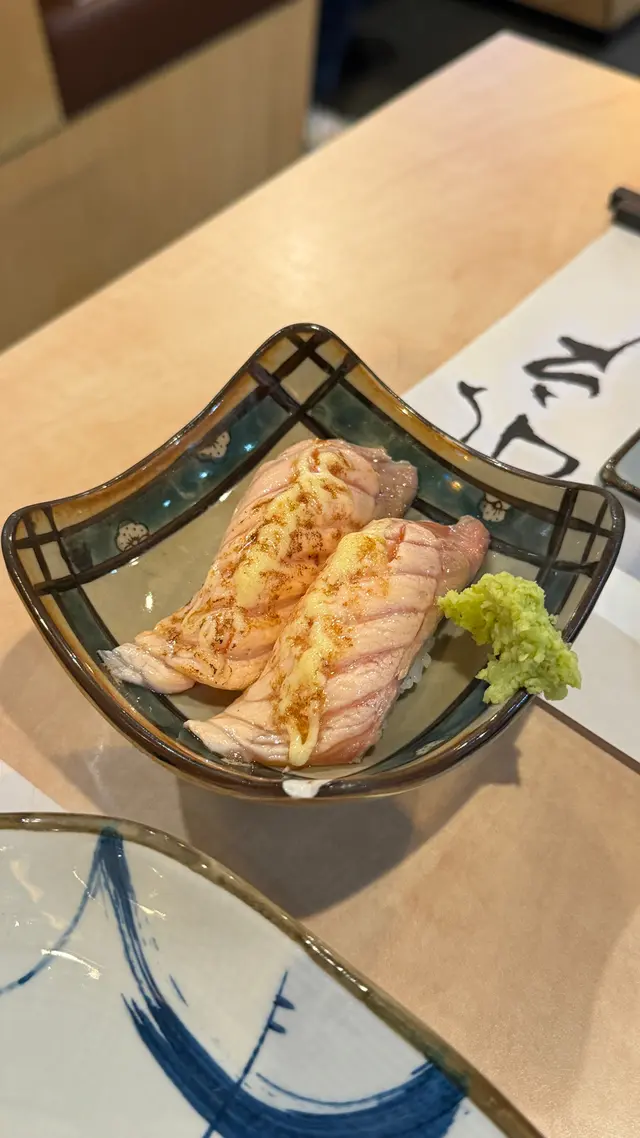 火炙醬燒三文魚壽司