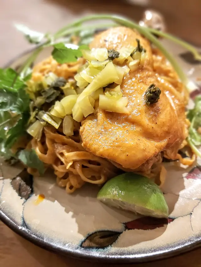 泰北鹹蛋黃撈麵