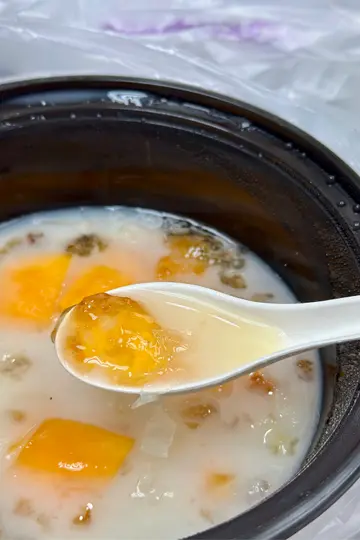 桃胶炖木瓜雪耳