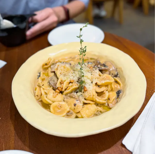 松露油忌廉大啡菇貓耳朵