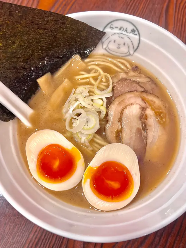 香濃的魚介豬骨湯，入口有日本風味，值得一試