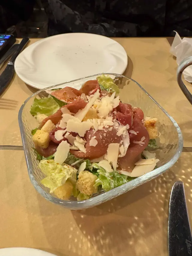 巴馬火腿凱薩沙律