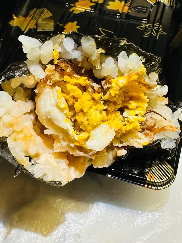 超多膏、甜美軟膏殼蟹手卷😋