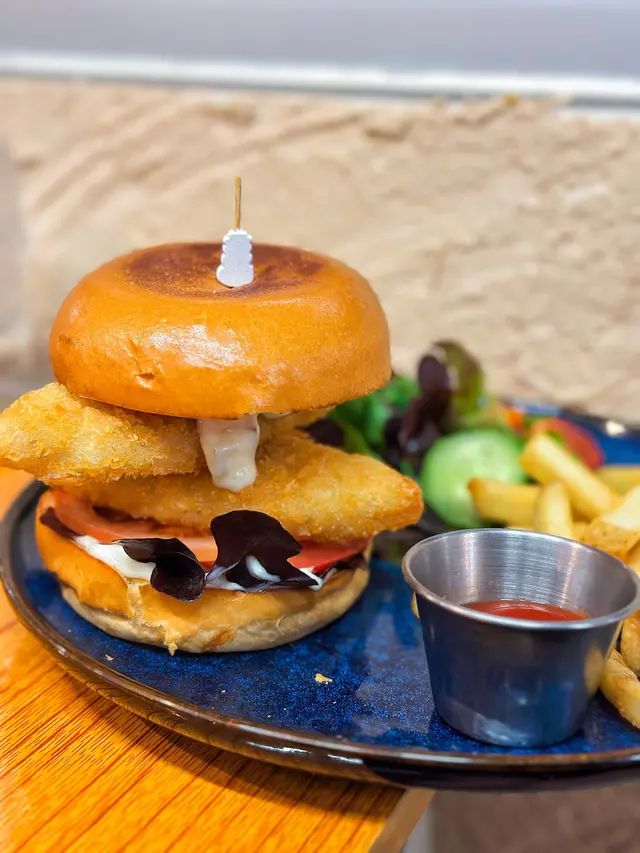 他他醬炸魚柳漢堡配薯條