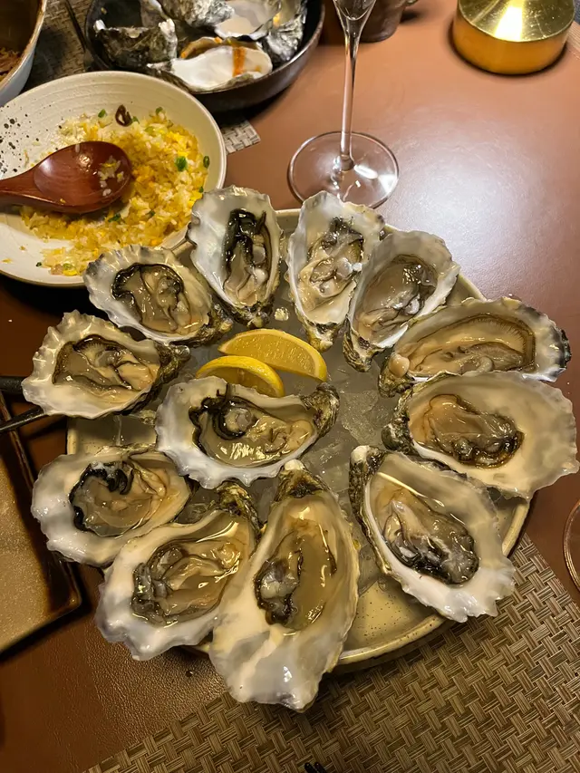 叫左4  round,  頭2  round都好差，忍唔問staff可唔可以睇睇啲quality, 之後第3 round改善少少，再嗌多around 黎到都係唔得，直程擺唔到落口