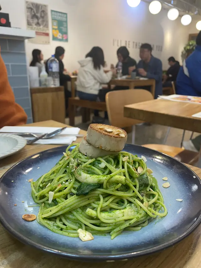 醬汁：野菌，自家製菠菜醬，純素芝士，純素忌廉