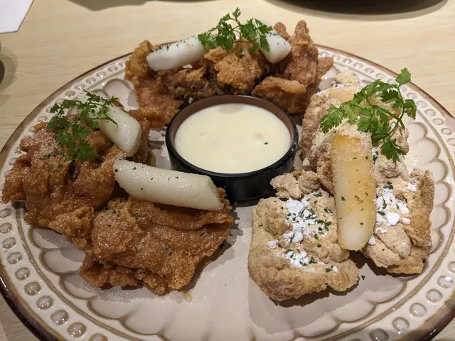 三款口味炸雞拼盤