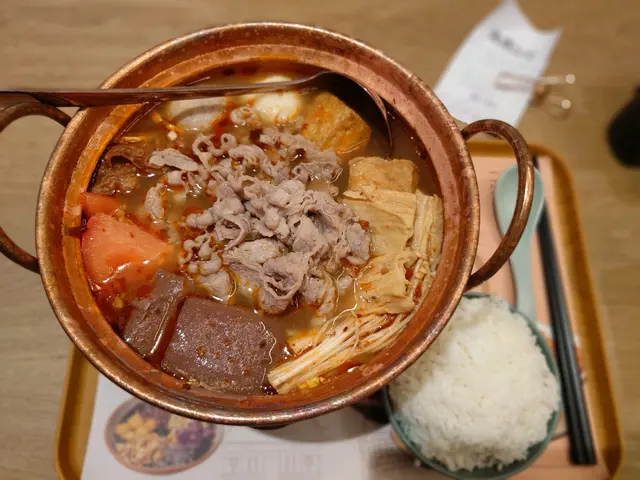 一人臭臭鍋配白飯