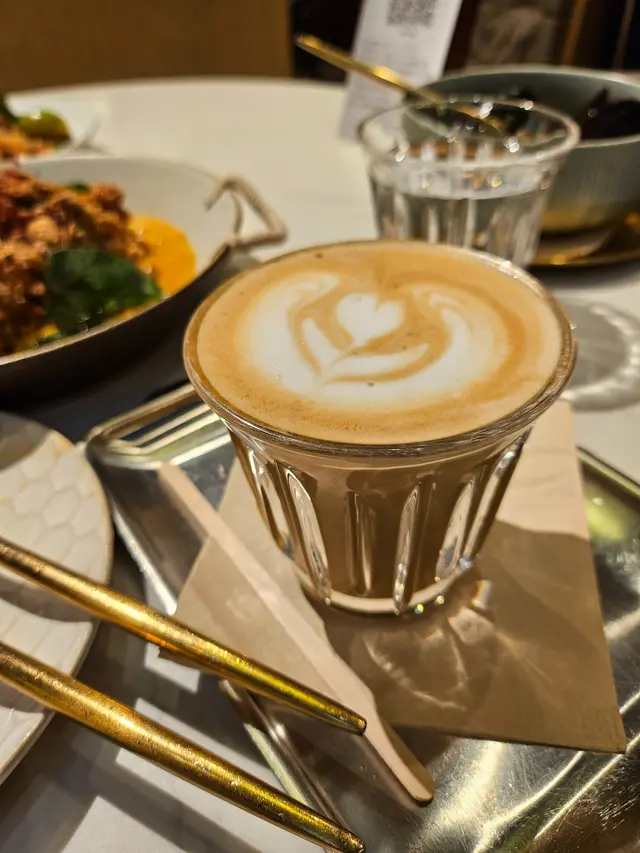 斑蘭椰香鮮奶咖啡