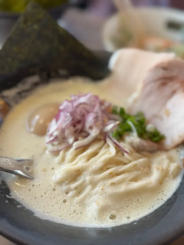 鹽味雞白湯拉麵