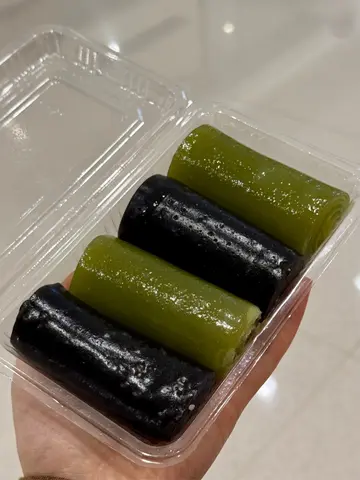 椰汁斑兰卷、芝麻卷