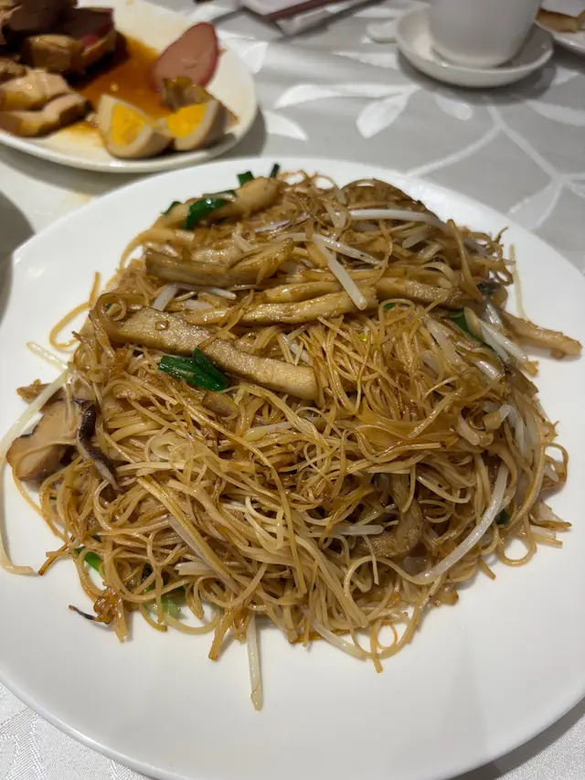 家鄉鹹肉炒麵線