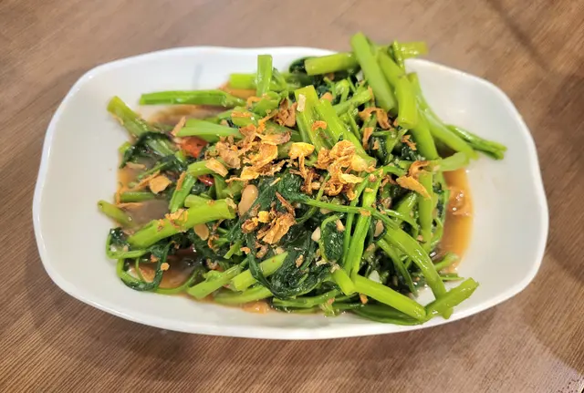 馬拉盞炒通菜