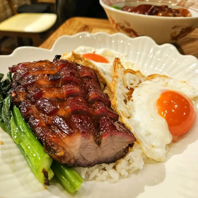 叉燒雙蘭黃蛋飯