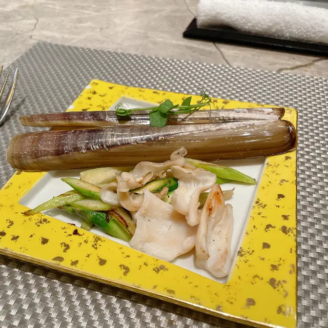 鐵板燒蟶子皇配文也汁