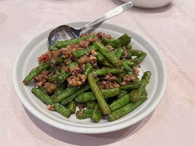 🍽️ 干扁肉鬆炒四季豆 $168
這道四季豆炒得爽脆,口感絕佳,搭配飯食更是絕配!❤️❤️