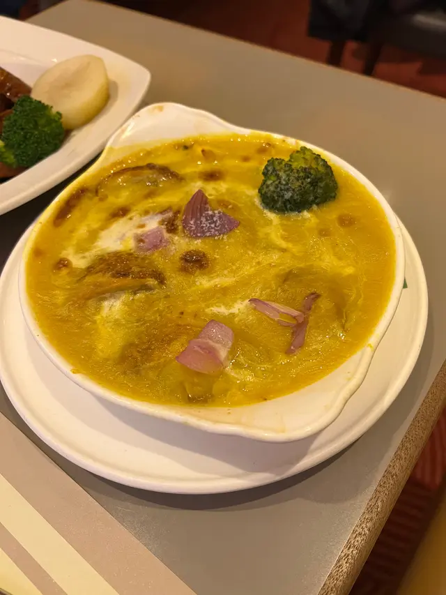 焗葡國雞飯