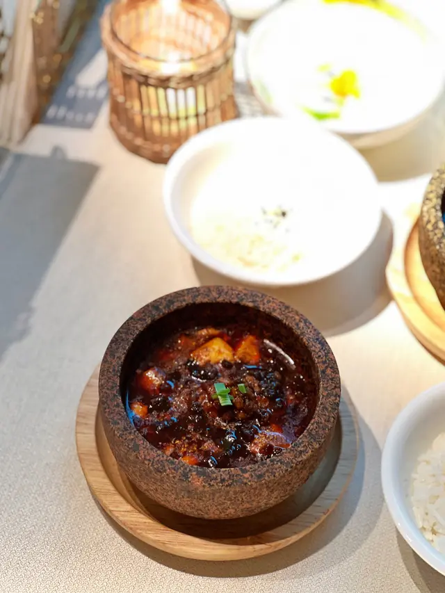 麻婆豆腐燒鮑魚(配米飯)