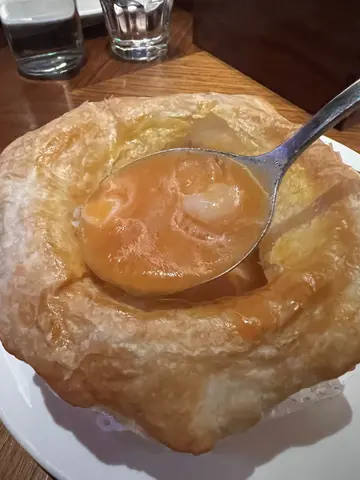 酥皮龍蝦湯