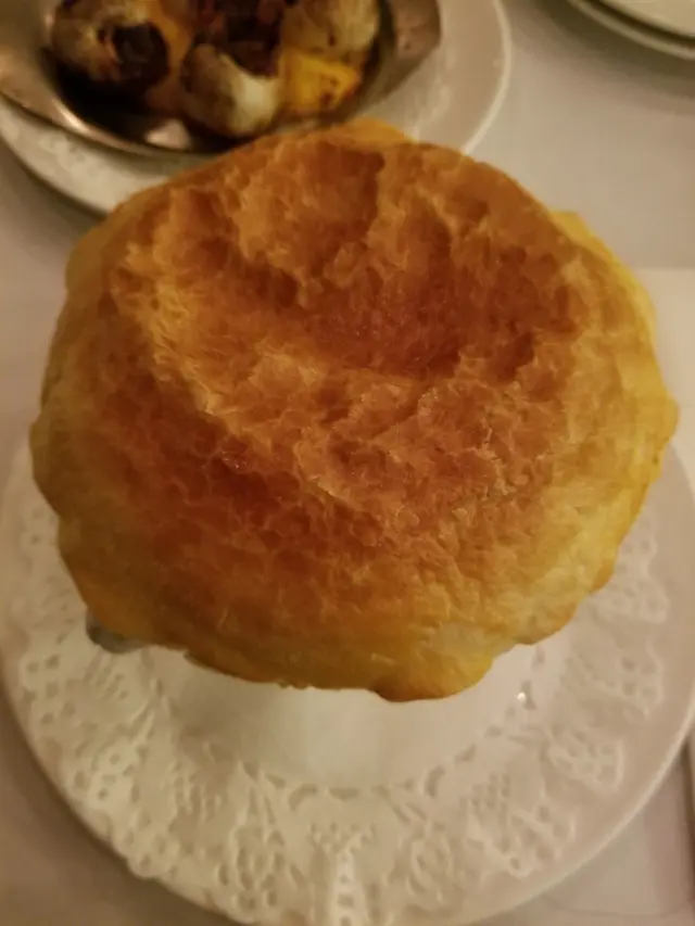 酥皮海鮮湯