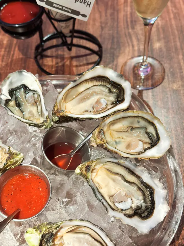 Oyster Palette