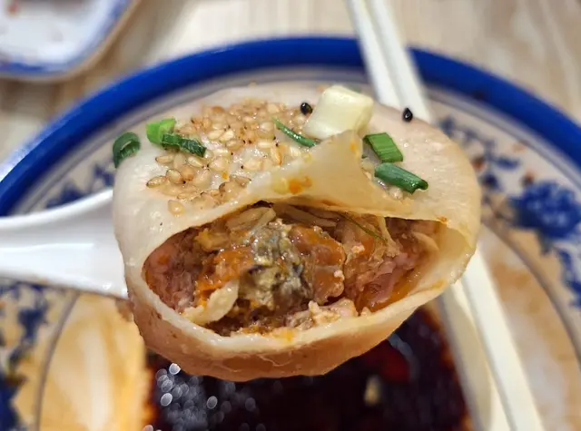 蟹黃生煎包 (兩隻)