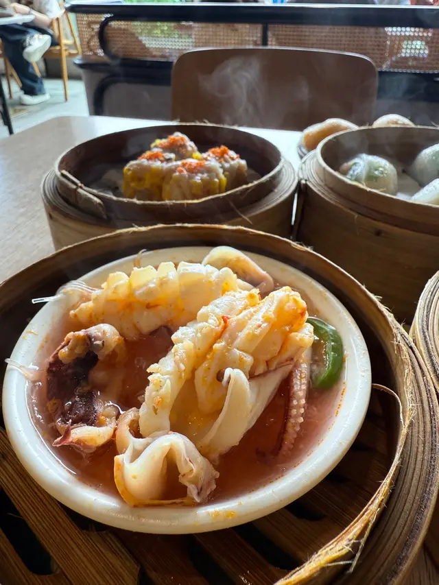 蒜蓉粉絲蒸鮮魷