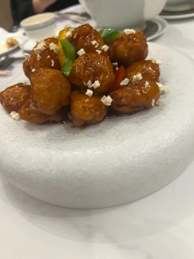 拔絲鳳梨咕嚕肉