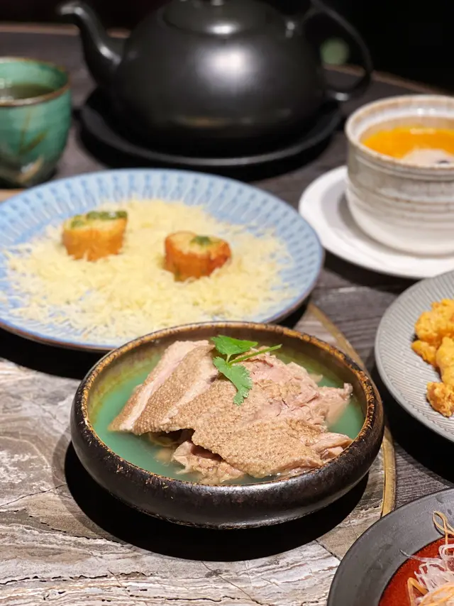 硯池濯鴨