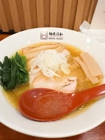 淡丽酱油拉面