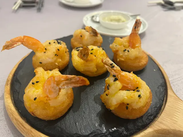 蝦多士