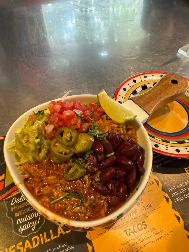 Burrito Bowl with mole chicken