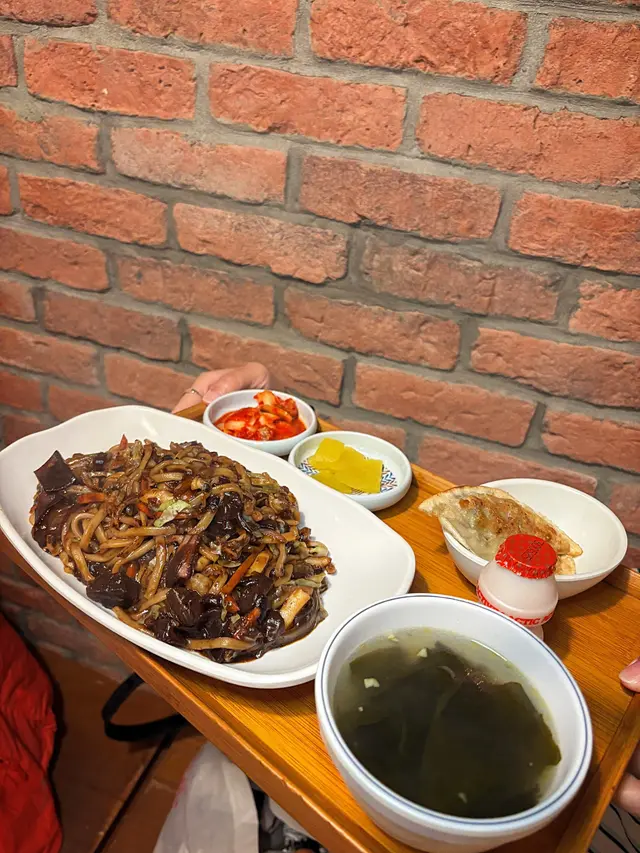 海鮮炸醬撈麵套餐