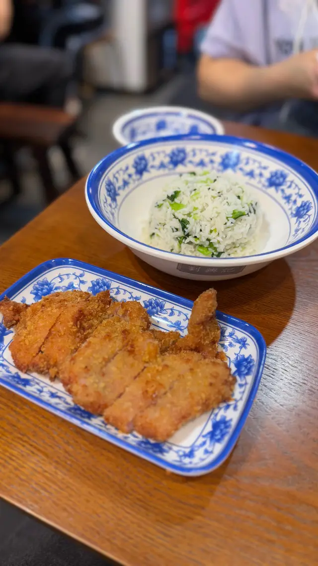 招牌炸豬扒菜飯