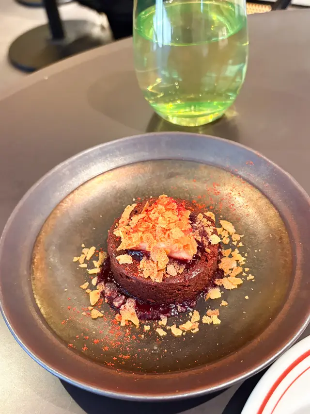 𝗖𝗵𝗼𝗰𝗼𝗹𝗮𝘁𝗲 𝗕𝗿𝗼𝘄𝗻𝗶𝗲 𝗥𝗮𝘀𝗽𝗯𝗲𝗿𝗿𝘆 𝗖𝗵𝗶𝗹𝗶