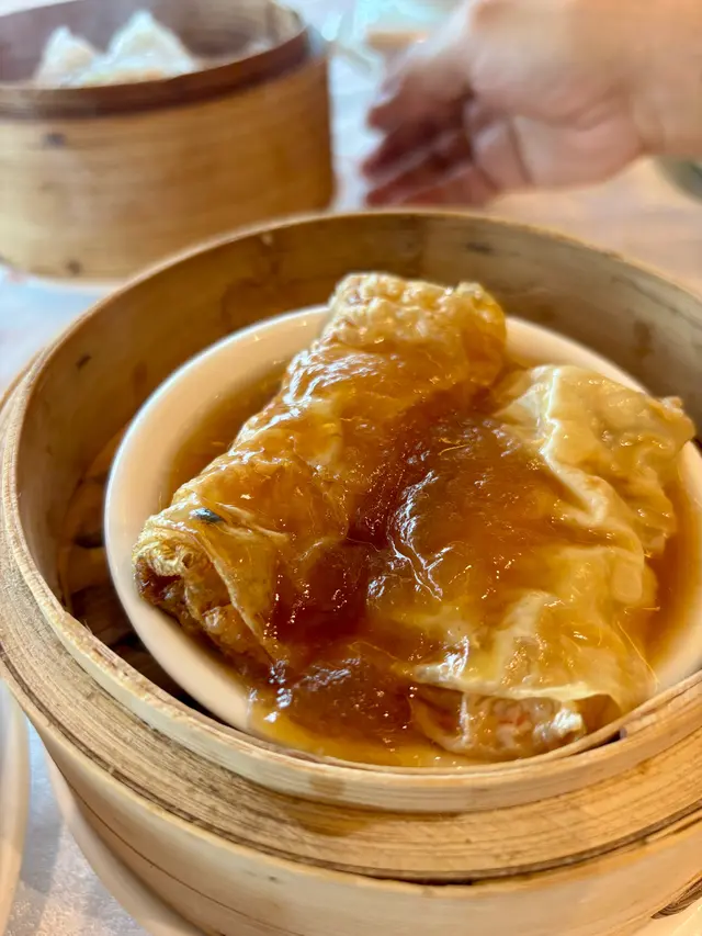 鮑汁腐皮卷