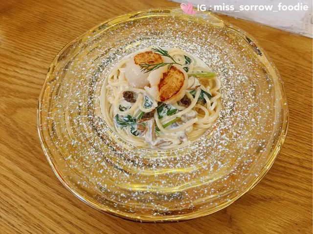 輕煎帶子黑松露菠菜牛肝菌意粉