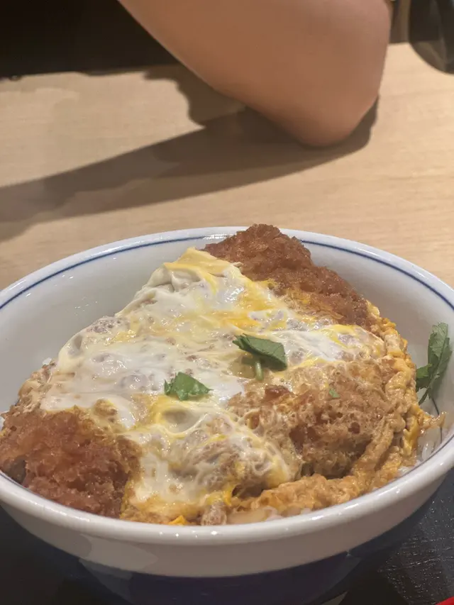 滑蛋吉列豬扒丼