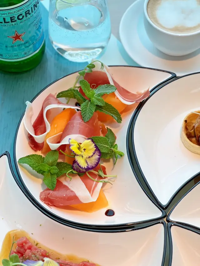 哈密瓜和聖丹尼爾火腿DOP香醋奶油