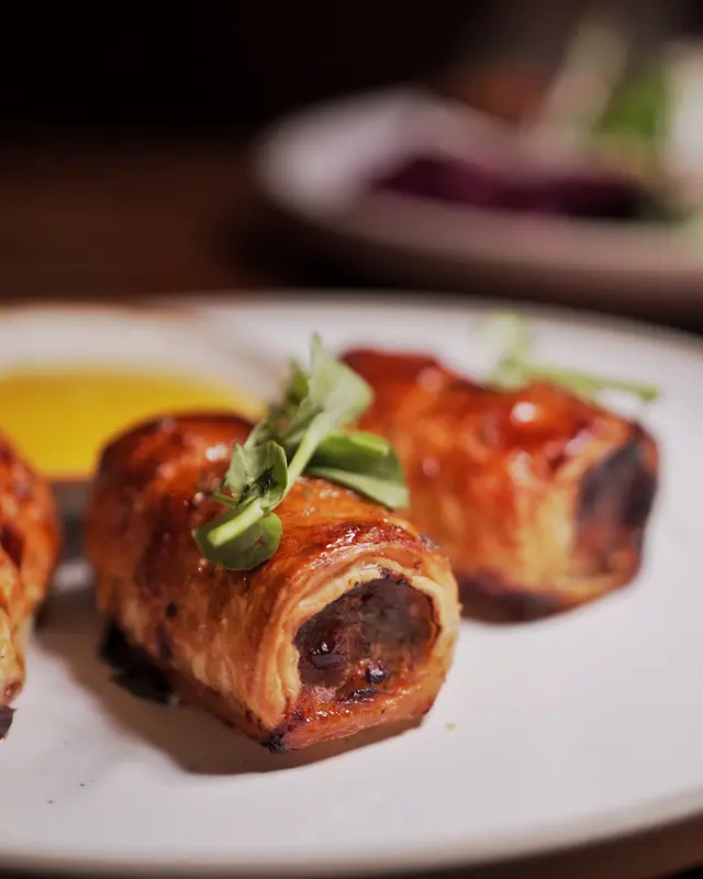 𝘗𝘰𝘳𝘬, 𝘊𝘩𝘦𝘥𝘥𝘢𝘳, 𝘢𝘯𝘥 𝘊𝘩𝘶𝘵𝘯𝘦𝘺 𝘚𝘢𝘶𝘴𝘢𝘨𝘦 𝘙𝘰𝘭𝘭𝘴