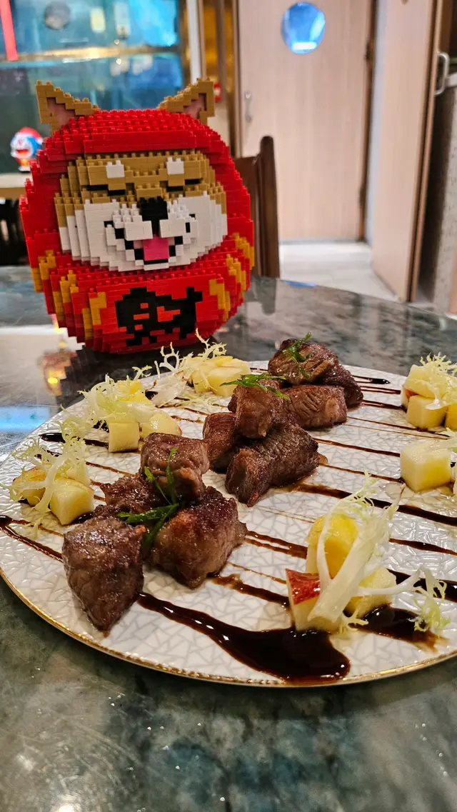 鮮蘋果陳醋香煎牛柳粒