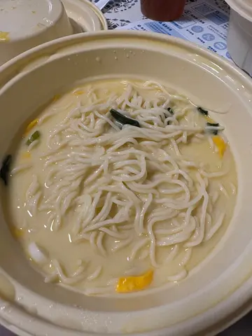 當歸豬骨湯麵