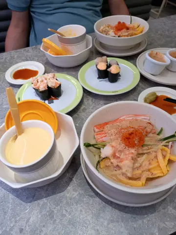 胡麻泠乌冬配珍宝熟虾