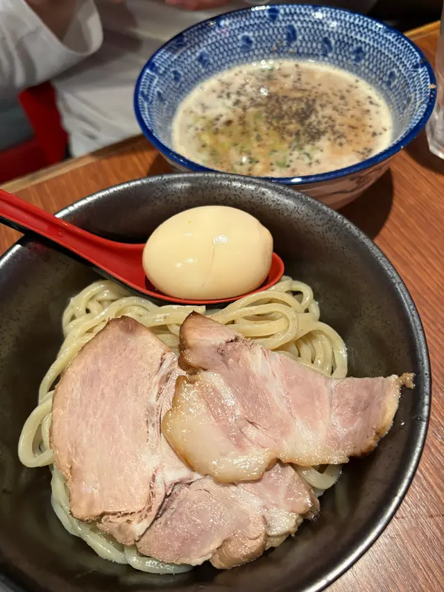 牛筋Black沾麵